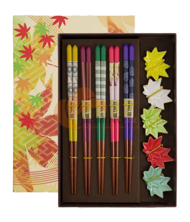 Obrázek k výrobku 6931 - TOKYO DESIGN Hůlky Giftset Mix and Rest Maple Leaf 5 párů